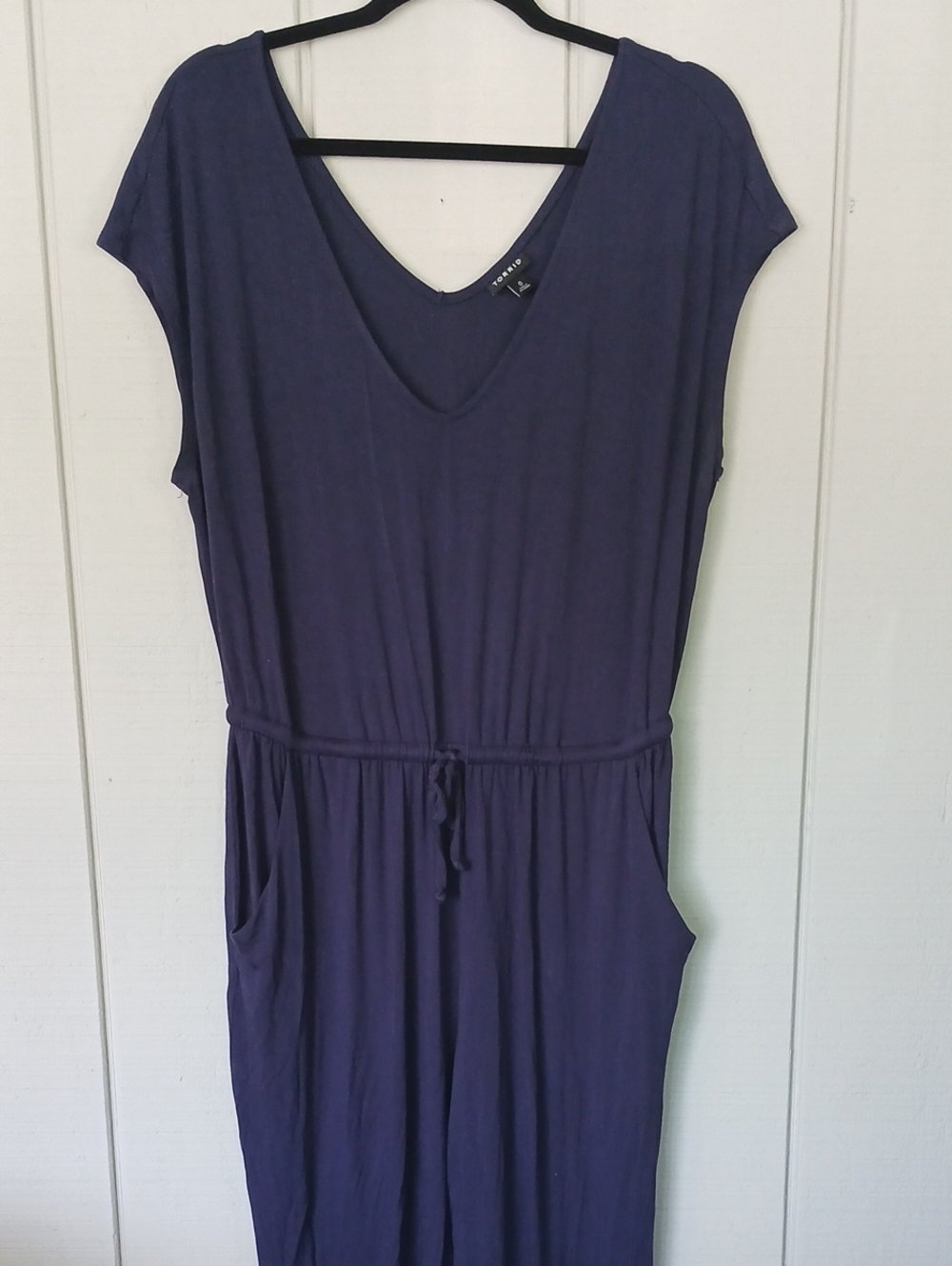 torrid Navy V‑Neck Short Sleeve Jumpsuit Size 0 - Picture 2 of 8